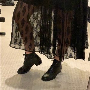 Woman’s boots size 38